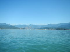 Im Hintergrund Paraty