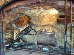 Zaruma Minenarbeiter Denkmal