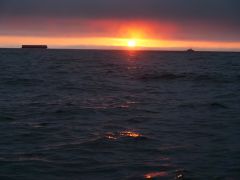 Abendstimmung mit Schleppverband