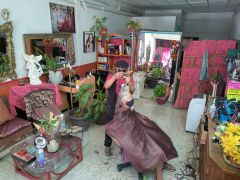 La Paz beim Coiffeur